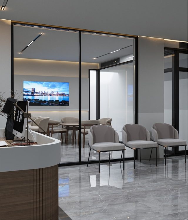 mahmoud-azmy-oSvU6uLkXPI-unsplash